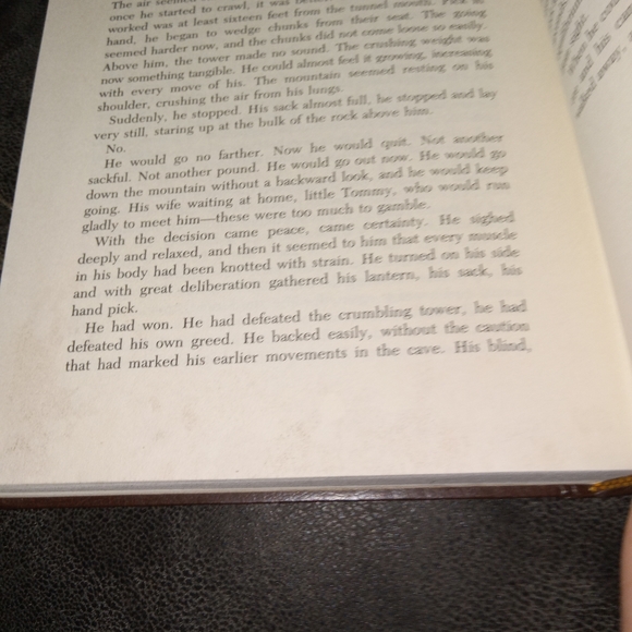 1983 Faux Leather Hardcover Law of the Desert Born by Louis L'Amour - Picture 7 of 16